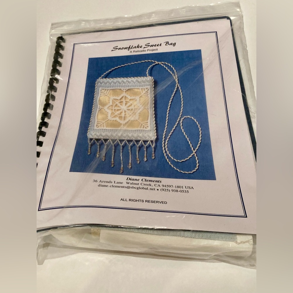 NEW Snowflake Sweet Bag Kit Diane Clements Sewing Craft Crossbody Bag DIY